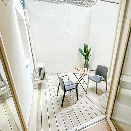 Lägenhet 1-bedroom - Private Patio - Air Conditioning - Les Halles Neighborhood Pau